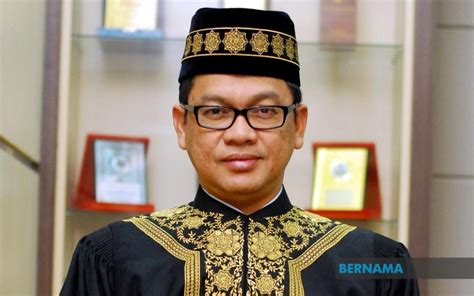 Julung Kali Ketua Hakim Syarie Menjadi Menteri Agama Hibah Harta