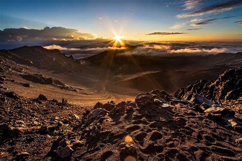 Sunrise Over Haleakala Crater Haleakala Np Maui Hi Oc 2304x1536