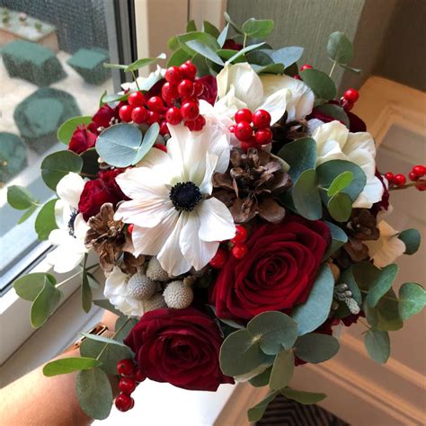 pin by hotelflorists on bridal bouquets bridal bouquet christmas wreaths holiday decor