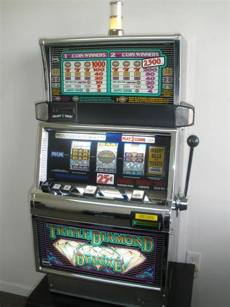 Igt Triple Diamond Deluxe S2000 Slot Machine Flat Top Two Credit