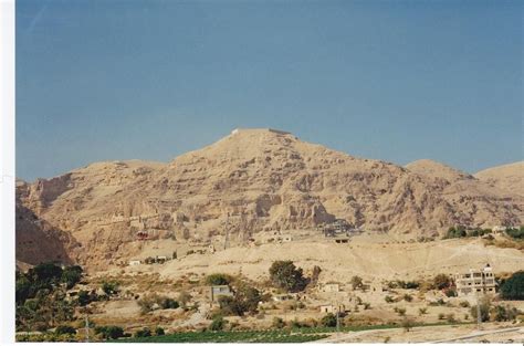 Kohene broneeringukinnitus ja ööpäevaringne klienditugi jericho on kuulus poppide atraktsioonide poolest. Mount of Temptation Jericho - Palestine | Jericho israel ...