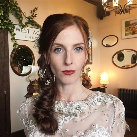 Bridal Makeup Tips With Jo Leversuch MUA Veil Cover Cream BlogVeil