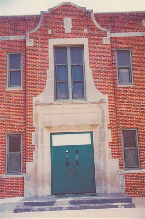 Dewey Elementary Metropolitan Library System