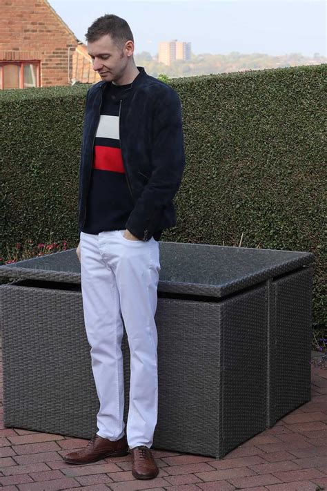 Heres How To Wear White Jeans This Autumn And Winter Mens Style Guide