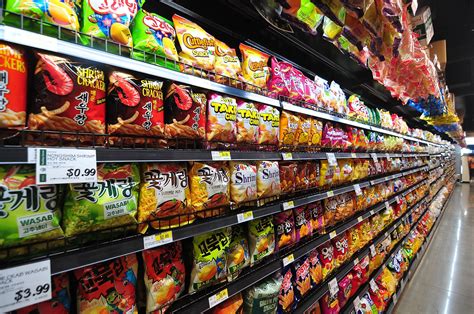 H Mart Is A Snack Food Paradise Our Critic Lists What To Buy At The S
