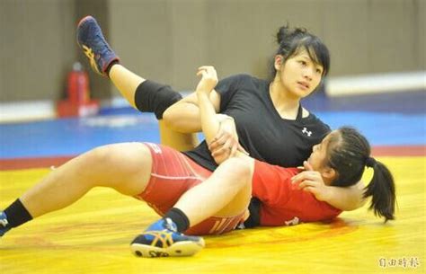 Pin By Ignoble Octopus On Cute Grills Wrestling Sumo Wrestling Sumo