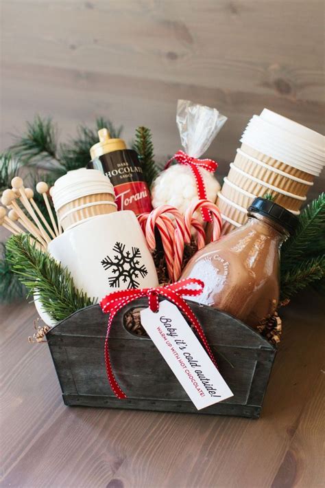 Diy Christmas Basket Ideas You Ll Love Making This Year Homemade