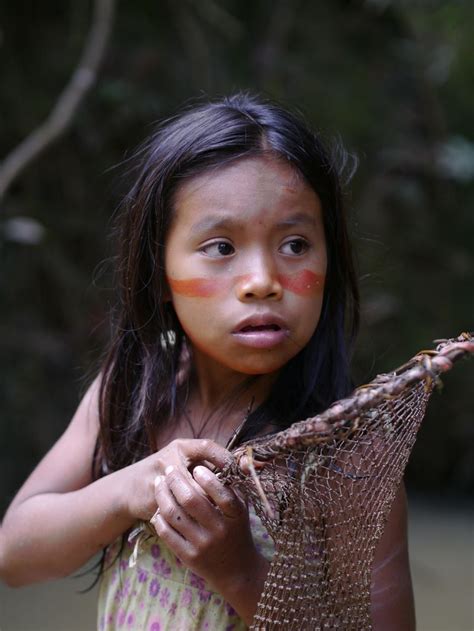 Matses Girl Peru Amazon Rainforest Jungle Tribe Indigenous Matses Regenwouden