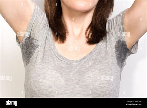 Sweating Woman Hi Res Stock Photography And Images Alamy