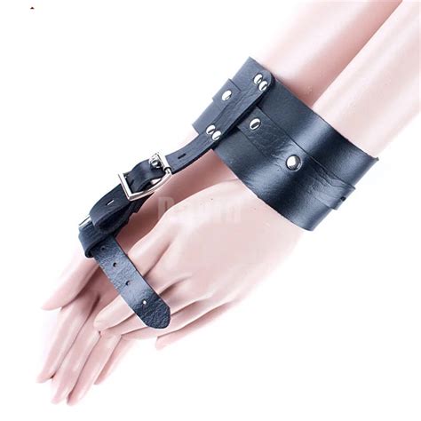 Leather Bondage Belt Hand Finger Cuffs Bdsm Fetish Slave Wrist Restraints Torture Devices