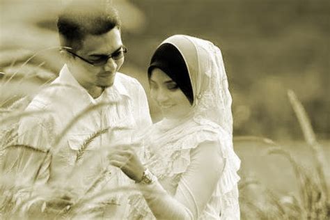 Lelaki terkadang sangat misterius dalam memandang seorang wanita. Infojelita: 7 Cara Memujuk Suami Yang Marah