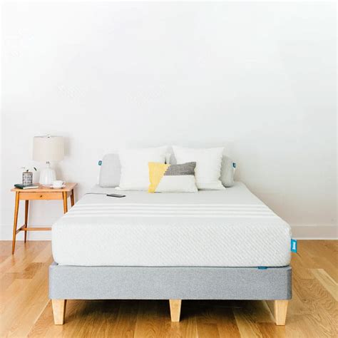 The 10 Best Mattresses For Hip Pain In 2023 Online Mattress Review