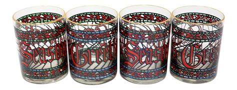 Vintage Holiday Glasses by Houze on Chairish.com | Holiday glasses, Vintage holiday, Vintage