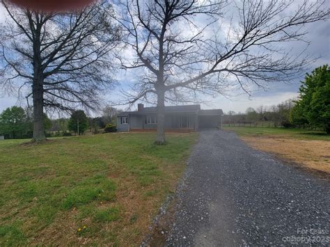 1124 Hendrick Lake Rd, Shelby, NC 28150 - MLS 4027707 - Coldwell Banker