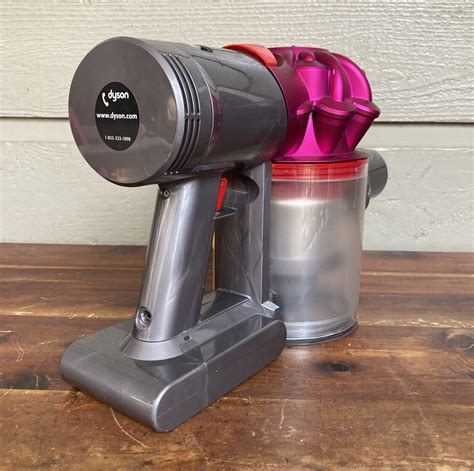 Dyson V7 Motorhead Cordless Vacuum Complete Pre Owned Please Read Fuschia Ebay