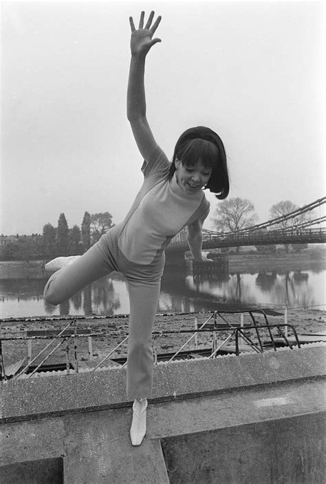 Wendy Padbury Messing About By The River Doctor Who Doctor Who