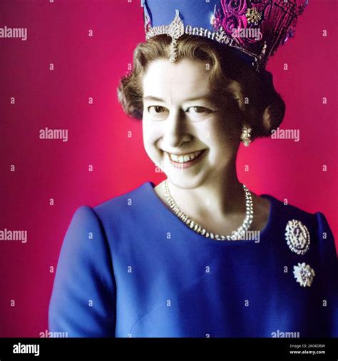 Photographs Of Elizabeth Ii Hi Res Stock Photography And Images Alamy
