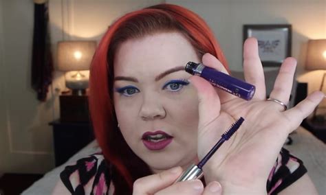 7 Ways To Wear Colored Mascara Without Looking Like A Hopeless Hipster