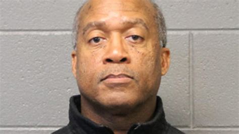 Former Chicago Cop Charged With On Duty Sex Abuse Chicago Tribune