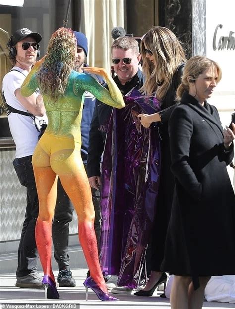 Heidi Klum Styles Scantily Clad Model Covered In Body Paint As She Films Germany S Next Top
