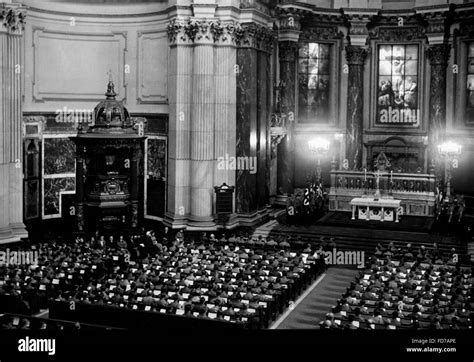 Church Service At Adolf Hitlers Birthday In The Berlin Cathedral 1933
