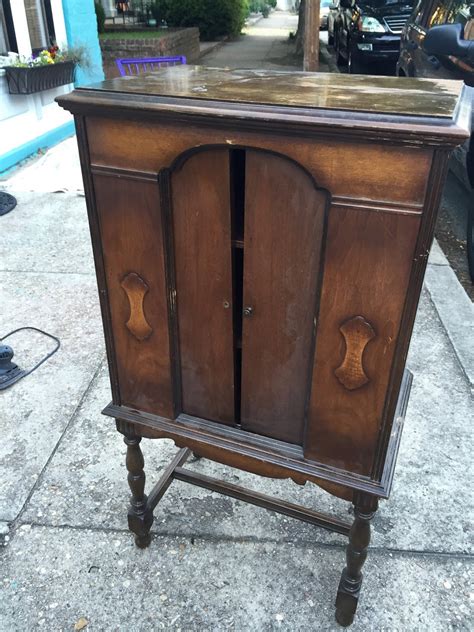 Sheshe The Home Magician Old Radio Cabinet To Kitchen Islandbar