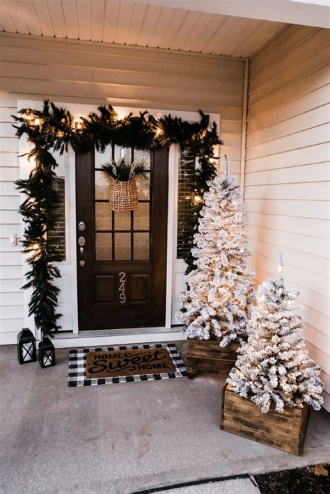 53 Super Cool Outdoor Décor Ideas With Christmas Lights Digsdigs