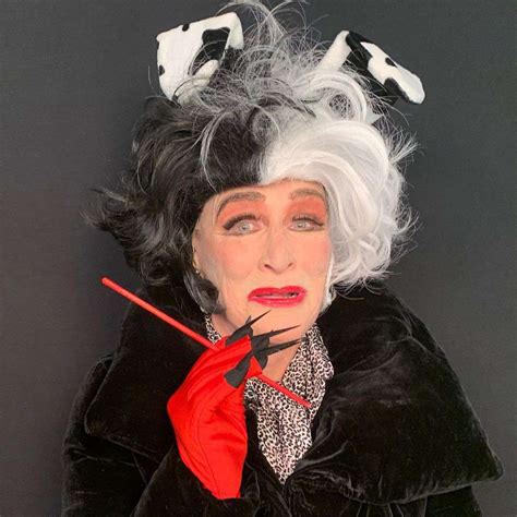 Glenn Close Dresses Up As Cruella De Vil For Virtual Fundraising Gala