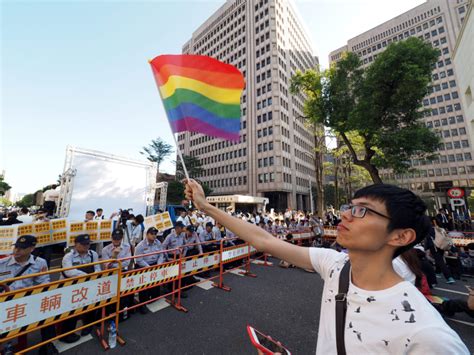 lgbtq activists take fight for same sex marriage in taiwan overseas