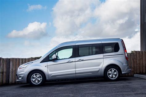 Ford Grand Tourneo Connect Review 2022 Parkers