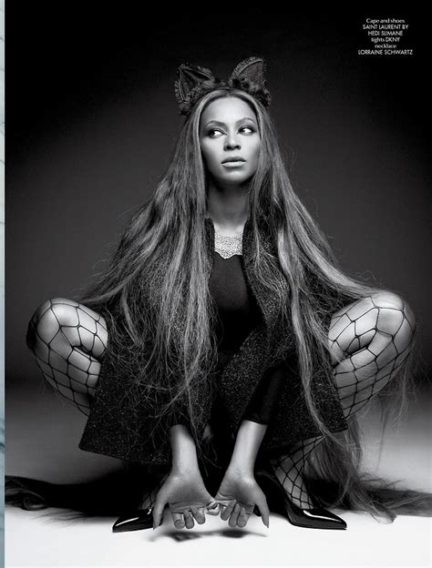 Beyonce Flashes Boobs In Classy Photos For Fashion Magazine