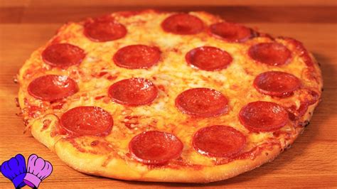 Pizza Pepperoni Casera🍕dos Versiones De Esta Pizza Youtube