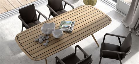 Dining tables in addition to embodying a design concept, natuzzi italia interior complements aim to achieve maximum functionality. Natuzzi Deck, Dining table - Designer Italian Furniture ...