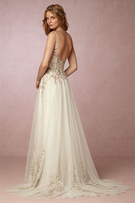 10-floral-wedding-dresses-for-the-unique-pensacola-bride