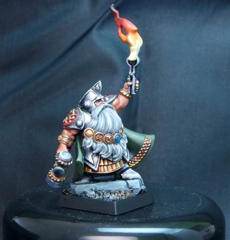 And the starting runesmith ungrim gets helps a lot : Dwarf Runesmith by Jonathan Hart · Putty&Paint