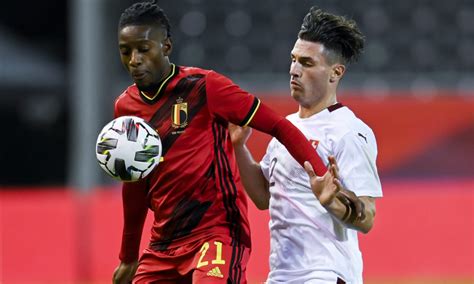 Belgium has been a member of the international ice hockey federation since 1908 and was a founding member of the iihf. L'Equipe de Suisse battue par une Belgique expérimentale ...