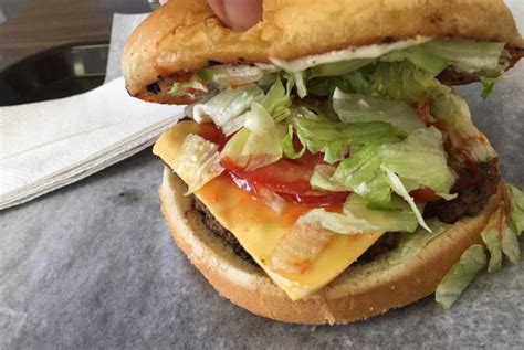 This Food Trail In Alabama Features The Most Mouthwatering Burgers