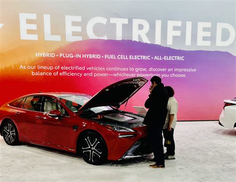 The Electrifying 2022 La Auto Show The Spotted Cat Magazine