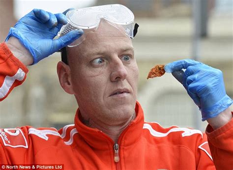 Second Spicy Food Fan Rushed To Aande After Eating Chicken With Worlds Hottest Chilli Sauce