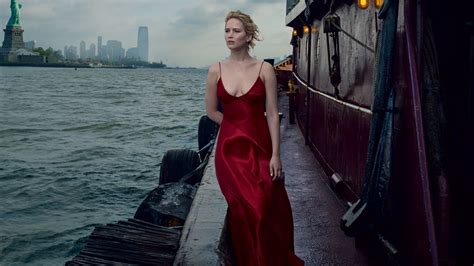 Jennifer Lawrences Vogue September Issue Photos By Annie Leibovitz Bruce Weber Inez And