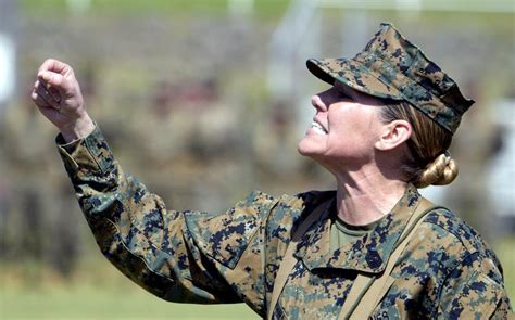 Marines Welcome First Woman To Serve As Senior Enlisted Leader Of An Expeditionary Force Stars