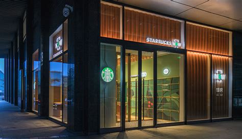 Starbucks Opens Worlds First Starbucks Now Store In China