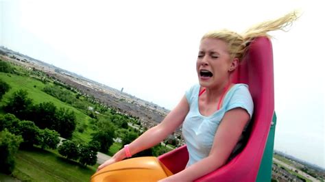 Kritisch Einfach Berf Llt Freiwillig Girl On Roller Coaster Eisen Pellet Kneten