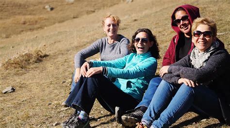 Why Group Travel For Women is on the Rise - Goway Agent