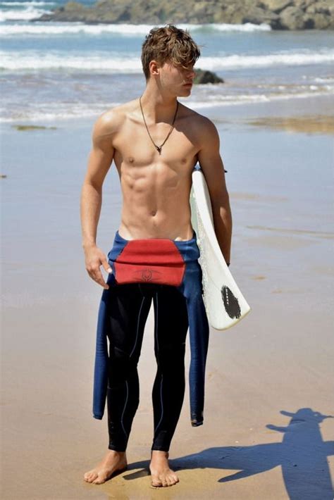 Babe Man Twink Surfer Shirtless Sexy Hot Penis Brazilian Men Surfer Dude Teen Guy Men Beach