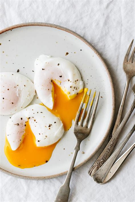 Judge instead by discovering in our slideshow the most beautiful creations of pinterest. Poached Eggs: How to Poach an Egg Perfectly