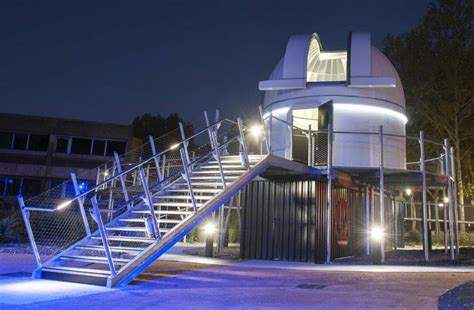 Vaulx En Velin Sortie La Lune Et Au Delà Au Planétarium De Vaulx En