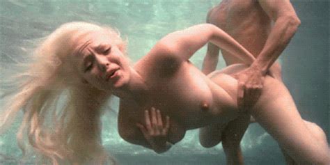 S Pornos Fucking Underwater
