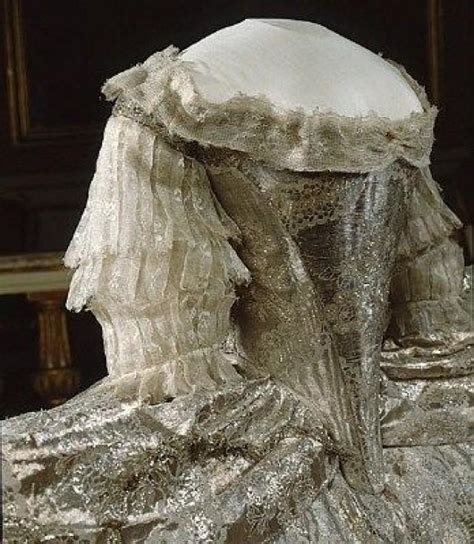 Marie Antoinettes Wedding Dress Madame Guillotine 2356533 Weddbook