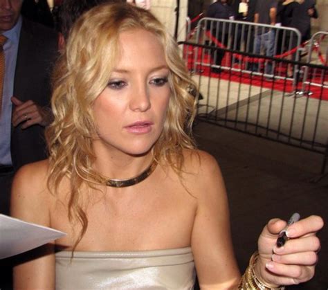 Kate Hudson Lefty Left Handed Celebrities Left Handed People Left Handed